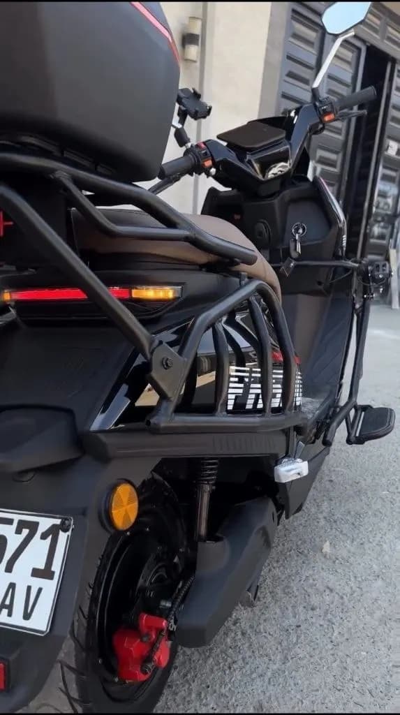 scooter agnat eng
