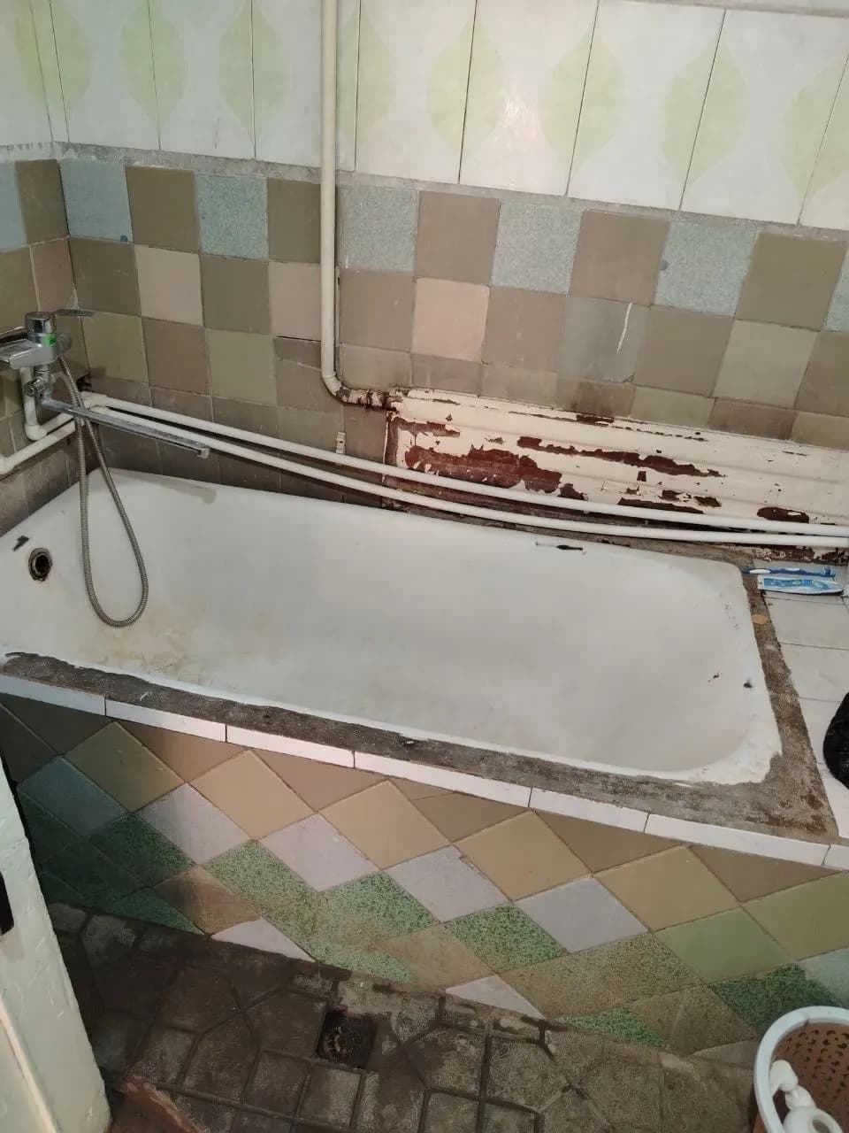 Яккасарой Братиски