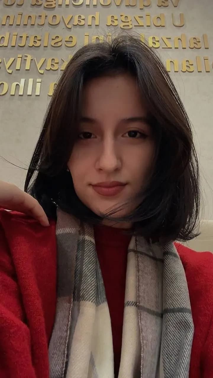 резюме девушки, представляющей бренд