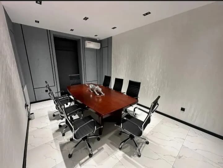 Profitable investment: non-residential premises with euro renovation and parking
