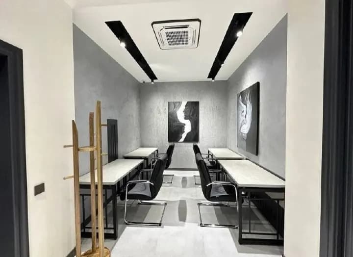 Profitable investment: non-residential premises with euro renovation and parking