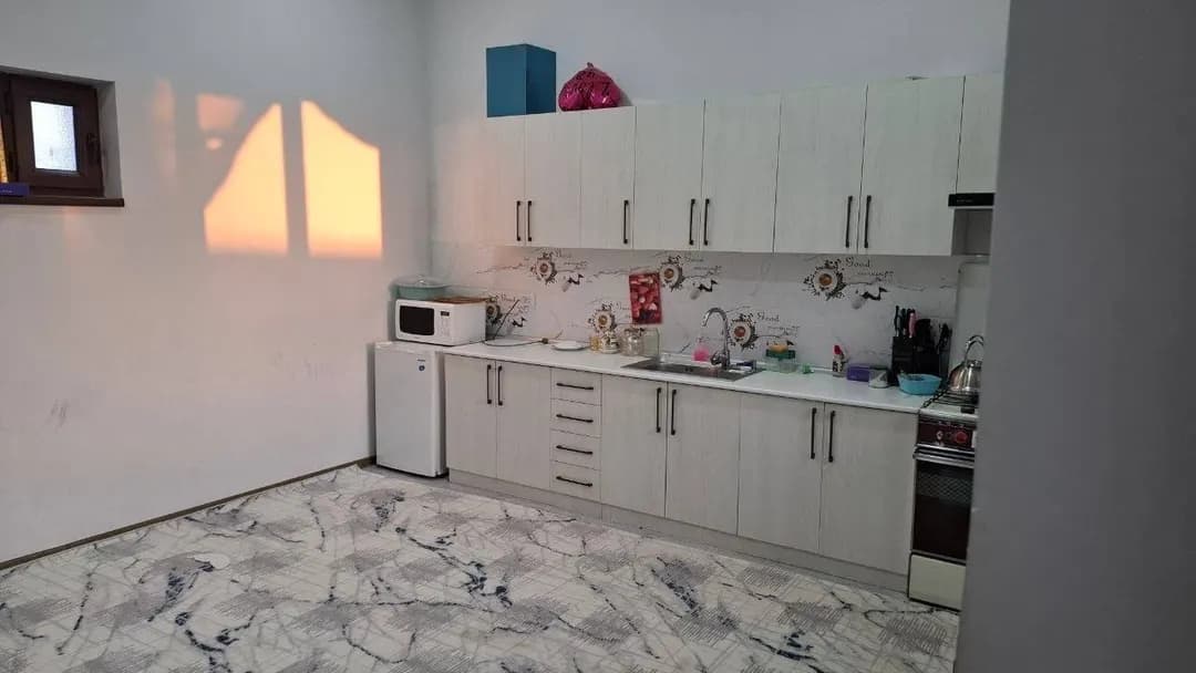 Yunusabad metro station near Megaplanet for rent
