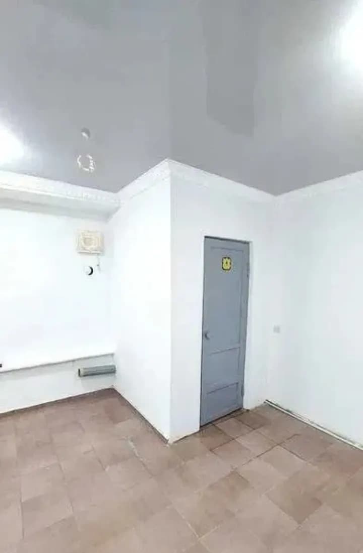 50 m^2 koʻk bino sotiladi/1-qavat/SLONIMA