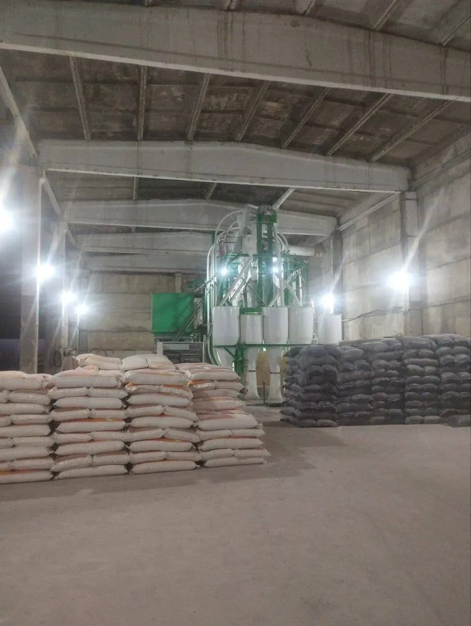 Flour production workers needed for the mill