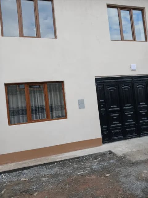 cottage sotiladi