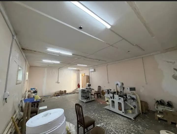 TTZda 10 sotix,900m^2ishlab chiqarish bazasi sotiladi