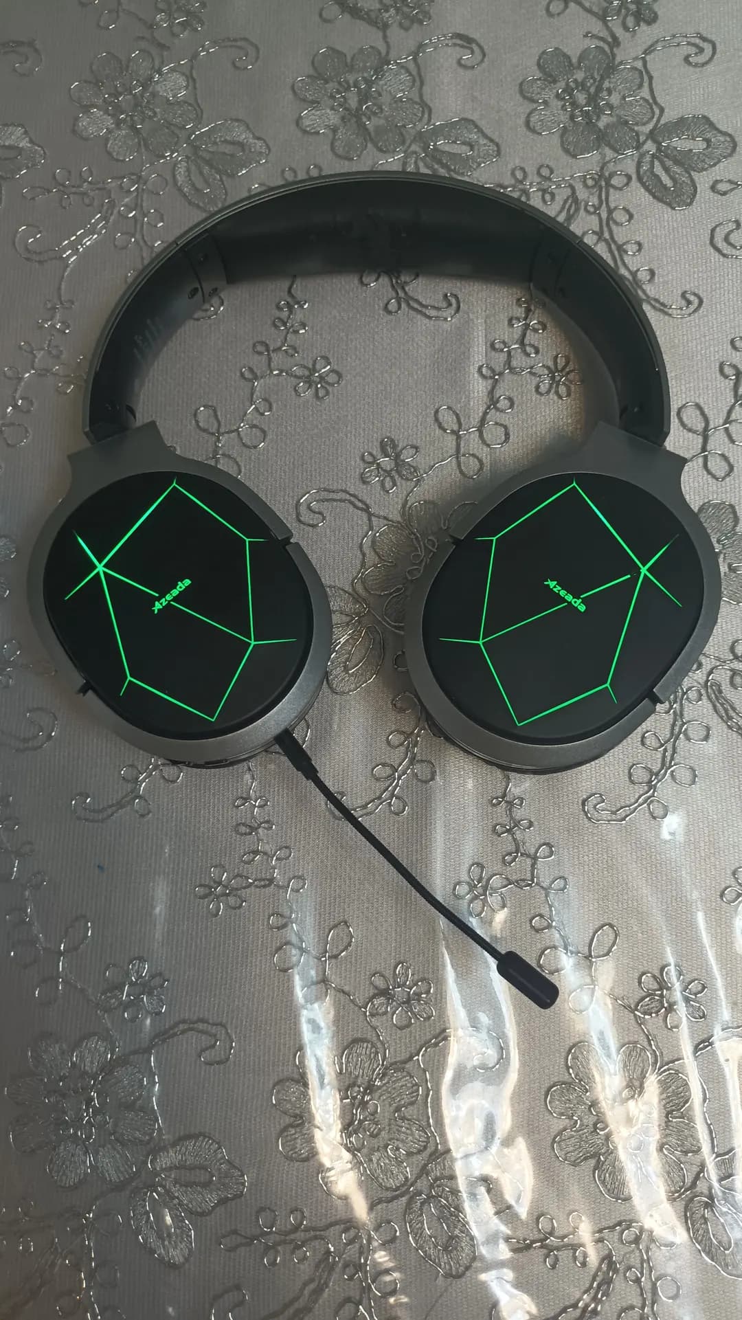 Maiku series wireless gaming headphone