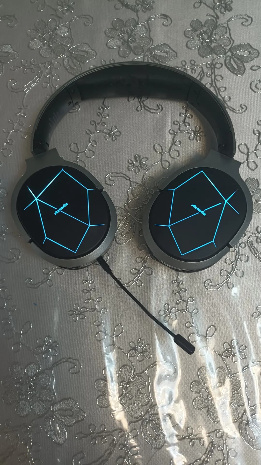 Maiku series wireless gaming headphone