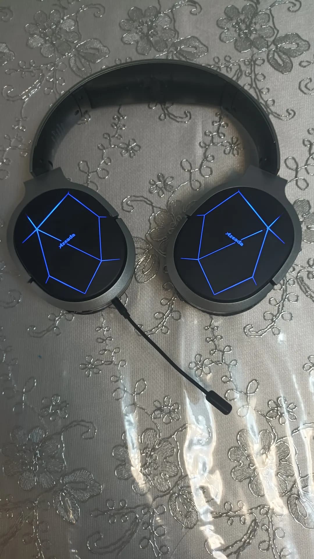 Maiku series wireless gaming headphone