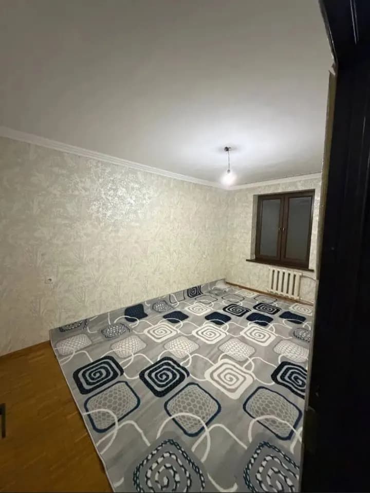 Chilonzor tumanida sheriklikka 2 xonali kvartira bor