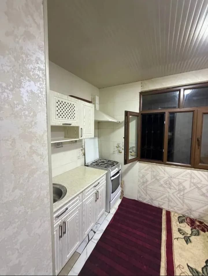 Chilonzor tumanida sheriklikka 2 xonali kvartira bor