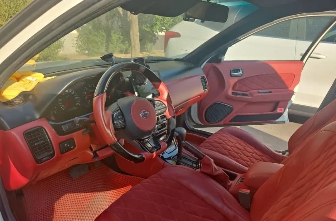 1999 Nissan car
