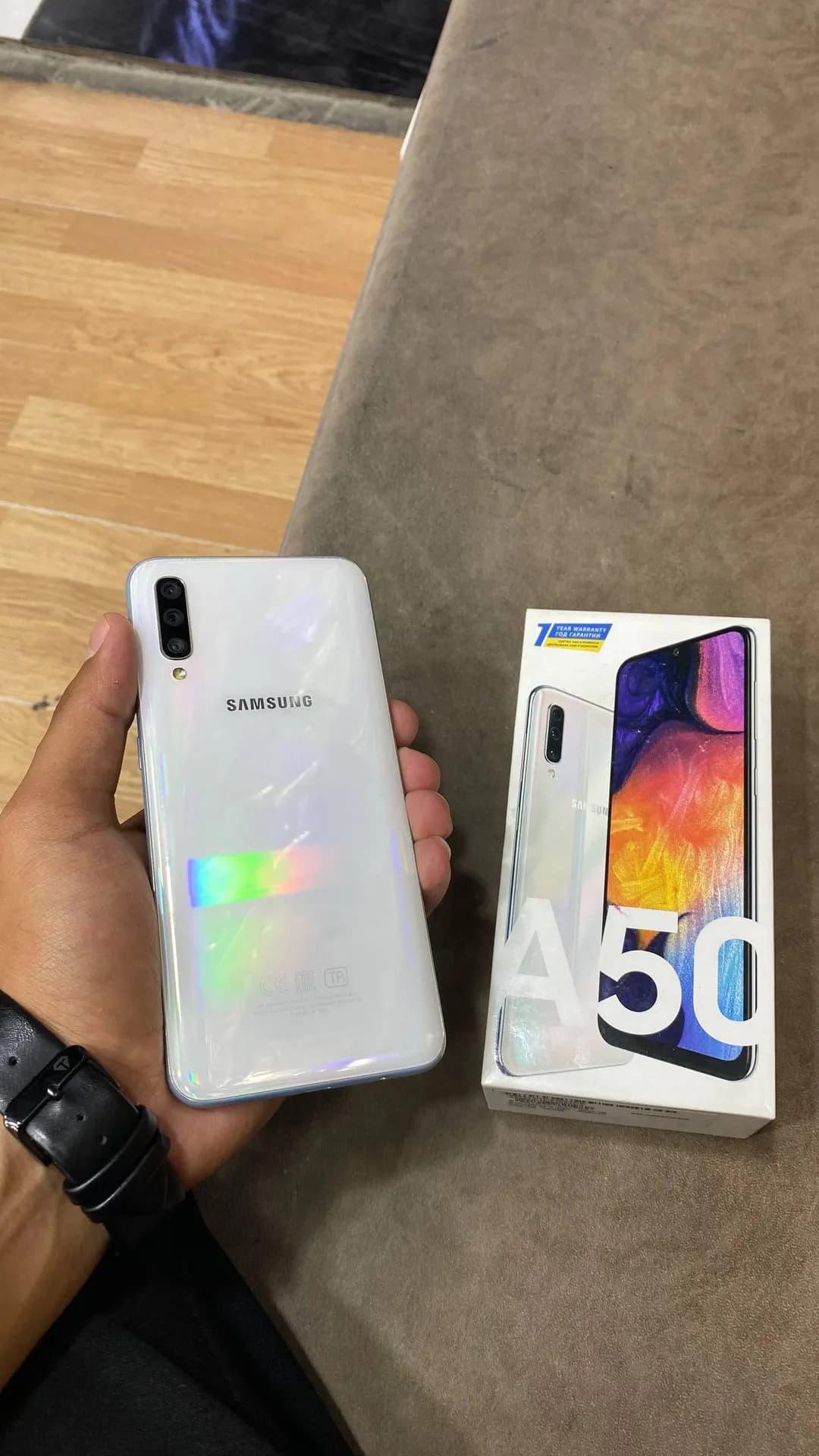 Samsung A 50 prodaetsya Memory 64