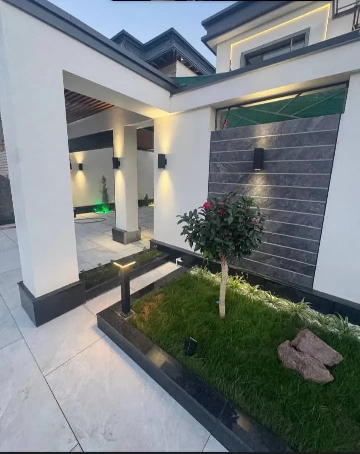 MODERN HIGH-TECH HOUSE FOR SALE!