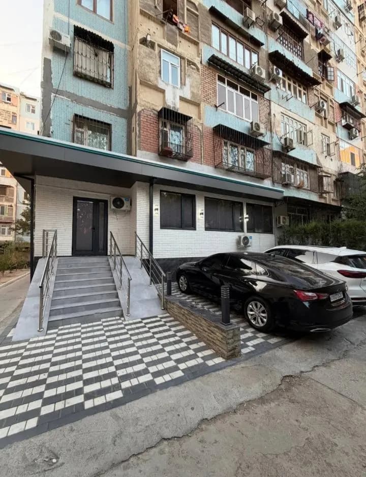 Yevro remont va avtoturargohli noturar joy sotiladi