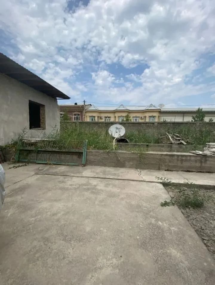 4 sotix yer ijaraga beriladi