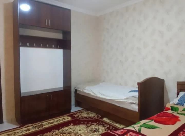 Yashnabad/Rohat 5-room apartment