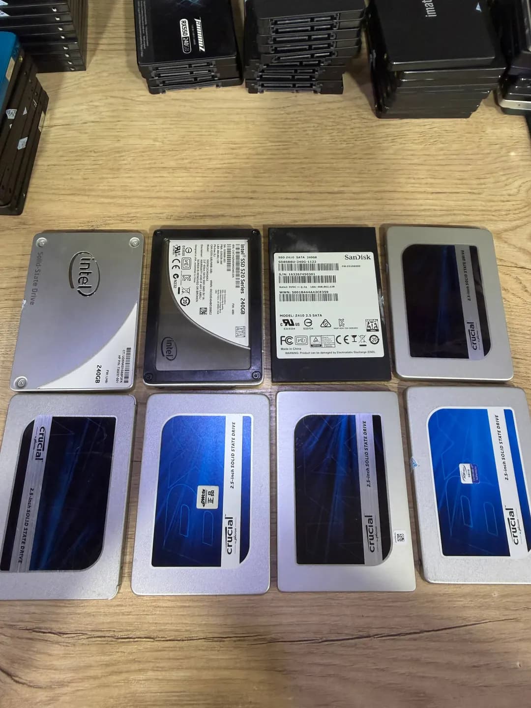 SSD SATA MEMORY 240-256 GB