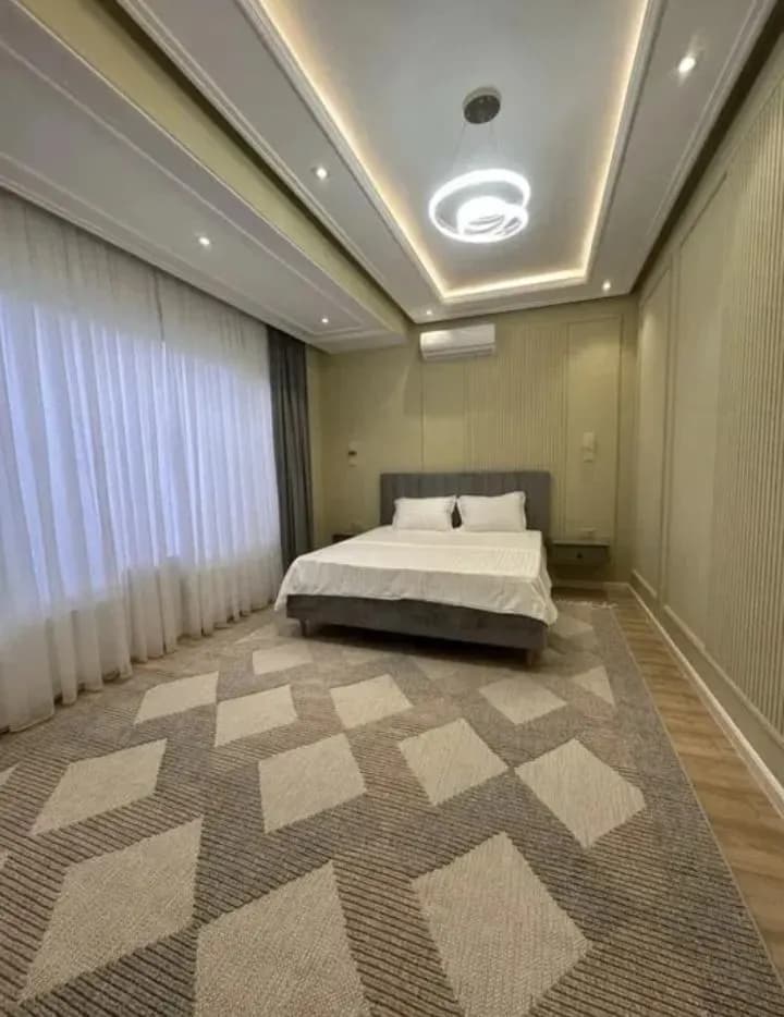 Сдается в аренду дом площадью 380 м² в Луначарском районе, округ Мирзо-Улугбек.