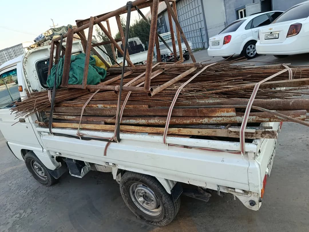 I CAN BUY METAL ALL OVER TASHKENT CITY FROM 2000 TO 6000 GAKA