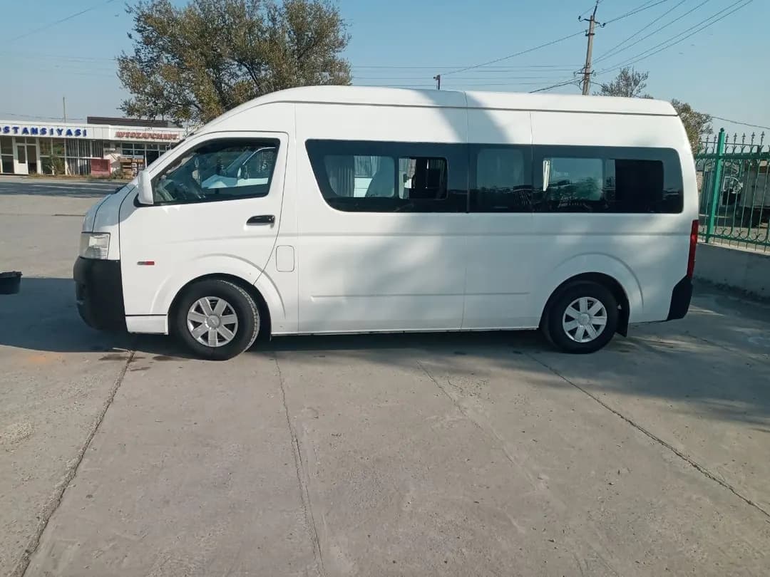 Продается Foton View CS2, 16 мест, кондиционер, работающие автоматические двери, отличное состояние, готов к эксплуатации, может использоваться для туристических поездок, в частной школе, детском саду, а также для сдачи в аренду сверх установленной цены.