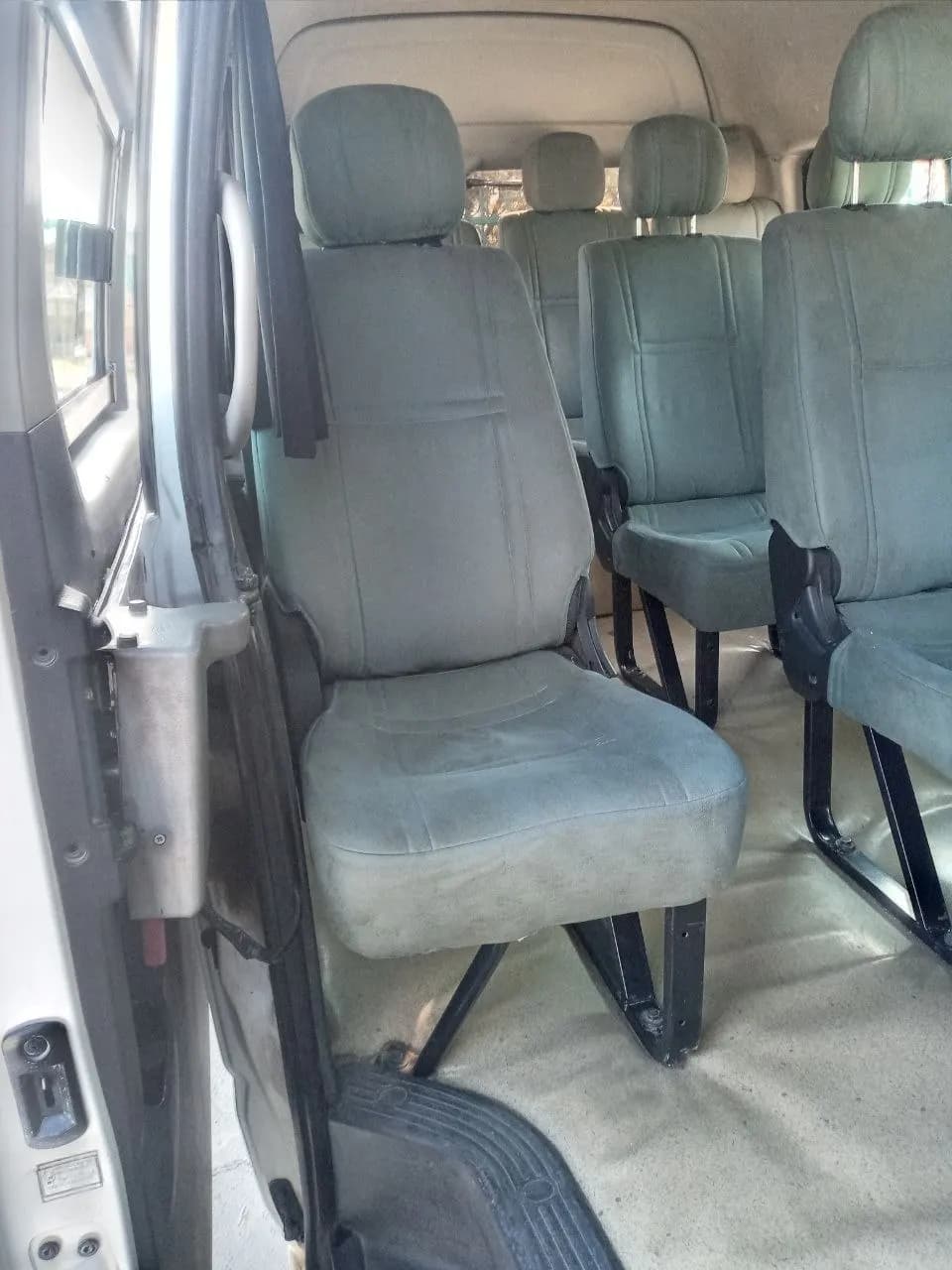 Продается Foton View CS2, 16 мест, кондиционер, работающие автоматические двери, отличное состояние, готов к эксплуатации, может использоваться для туристических поездок, в частной школе, детском саду, а также для сдачи в аренду сверх установленной цены.