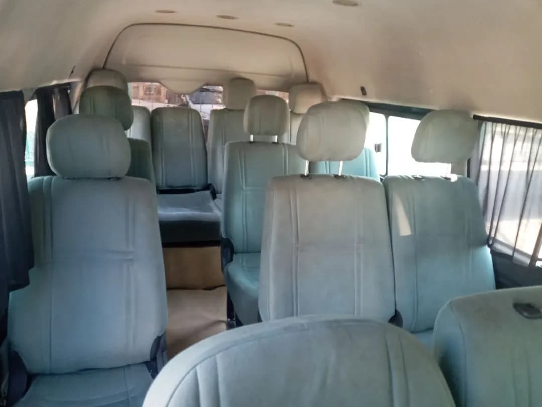 Продается Foton View CS2, 16 мест, кондиционер, работающие автоматические двери, отличное состояние, готов к эксплуатации, может использоваться для туристических поездок, в частной школе, детском саду, а также для сдачи в аренду сверх установленной цены.