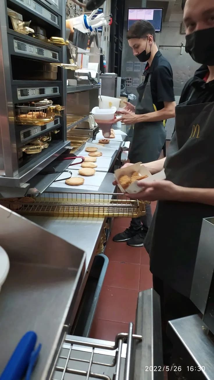 Fast food chain needs a chef
