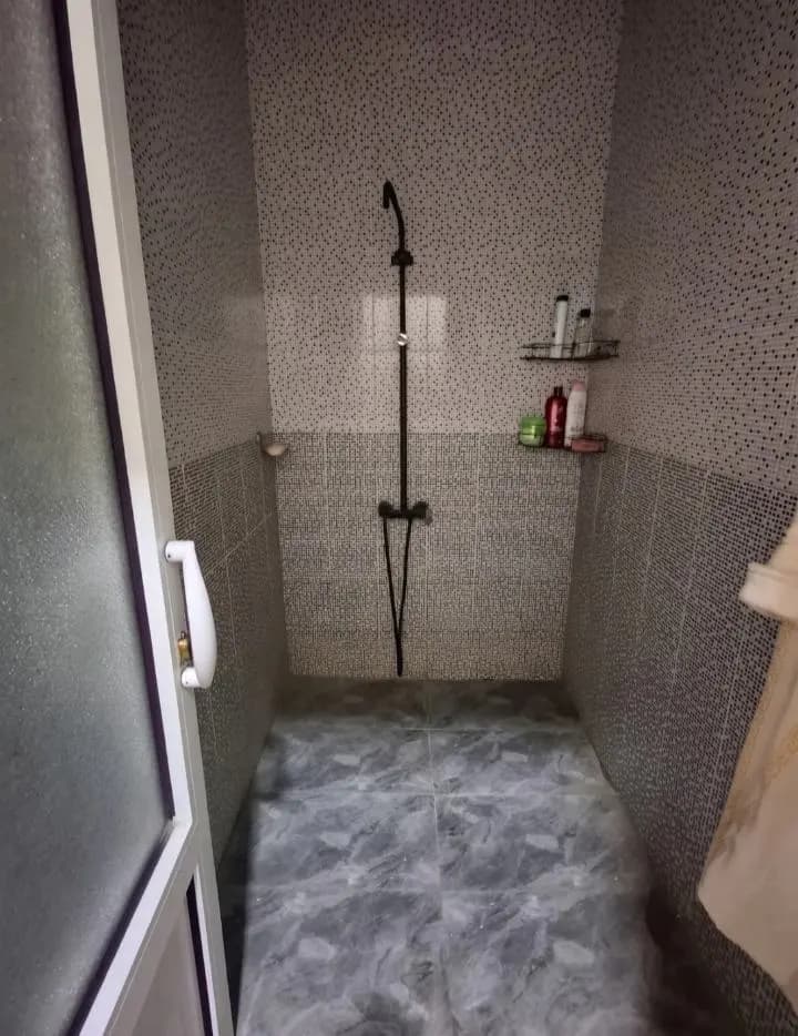 Qizlarga is for rent