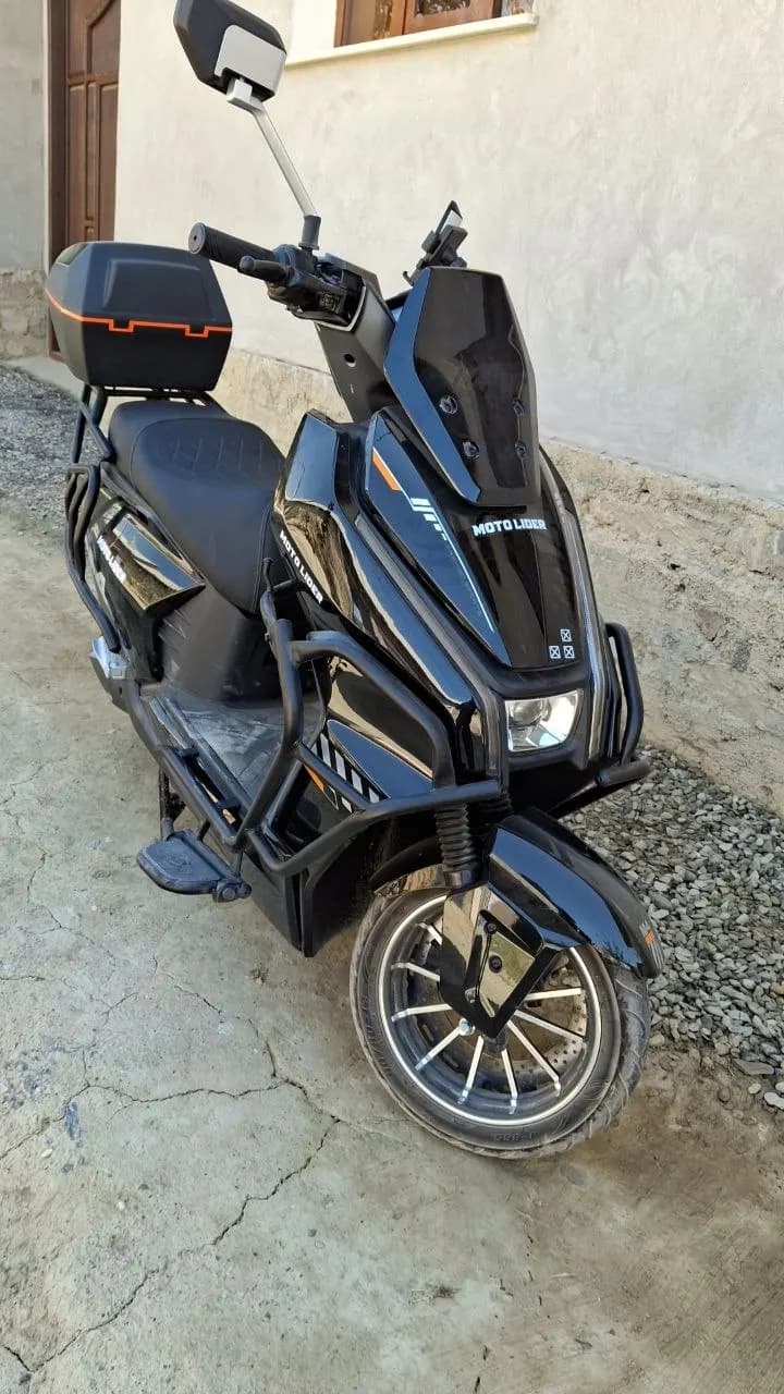 Electric scooter