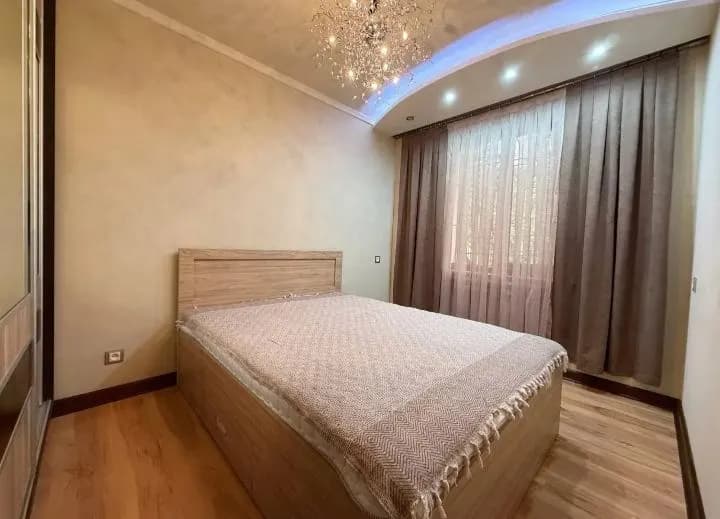 3-room apartment for rent in Mirabad district
