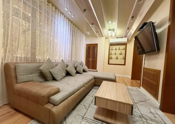3-room apartment for rent in Mirabad district