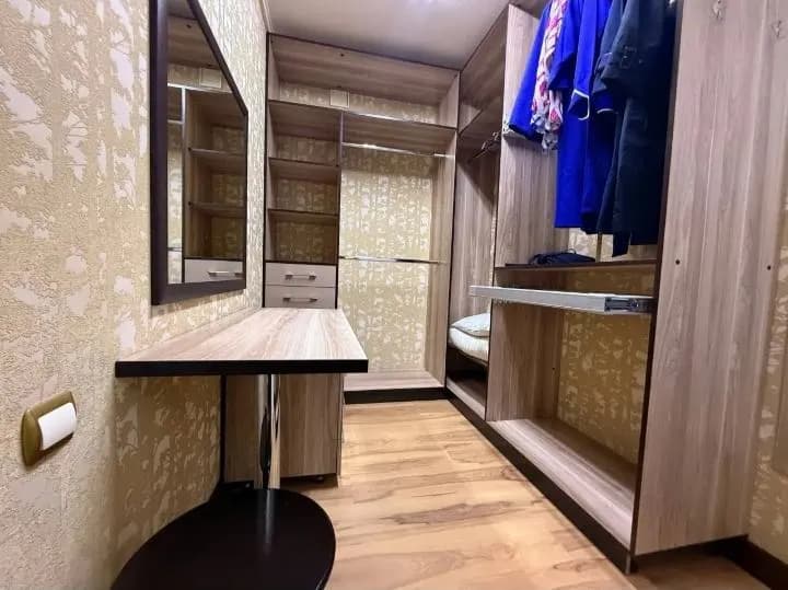 3-room apartment for rent in Mirabad district