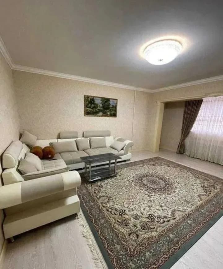 Rent near Oybek metro station