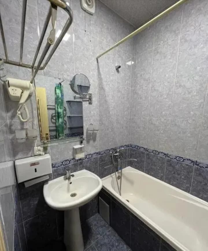 Rent near Oybek metro station
