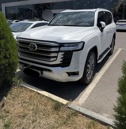 Toyota Land Cruiser 300
