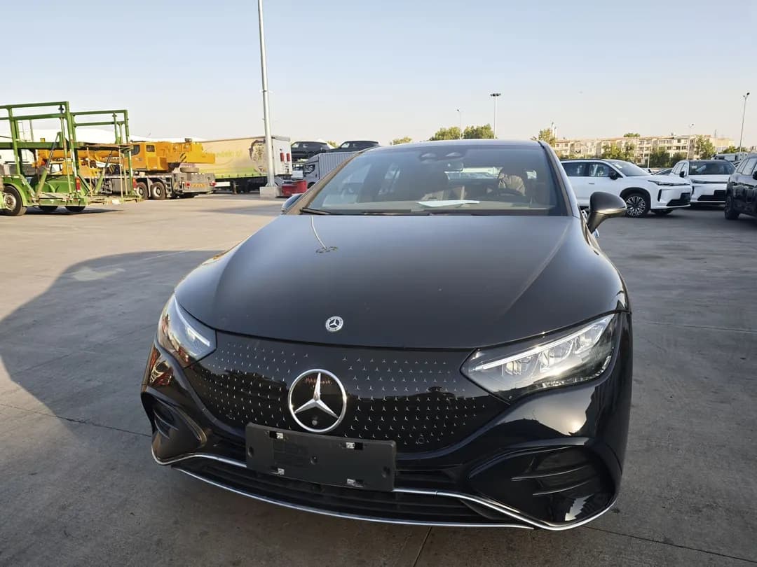 Mercedes Benz EQE 500 4 matic Luxury  0 probeg