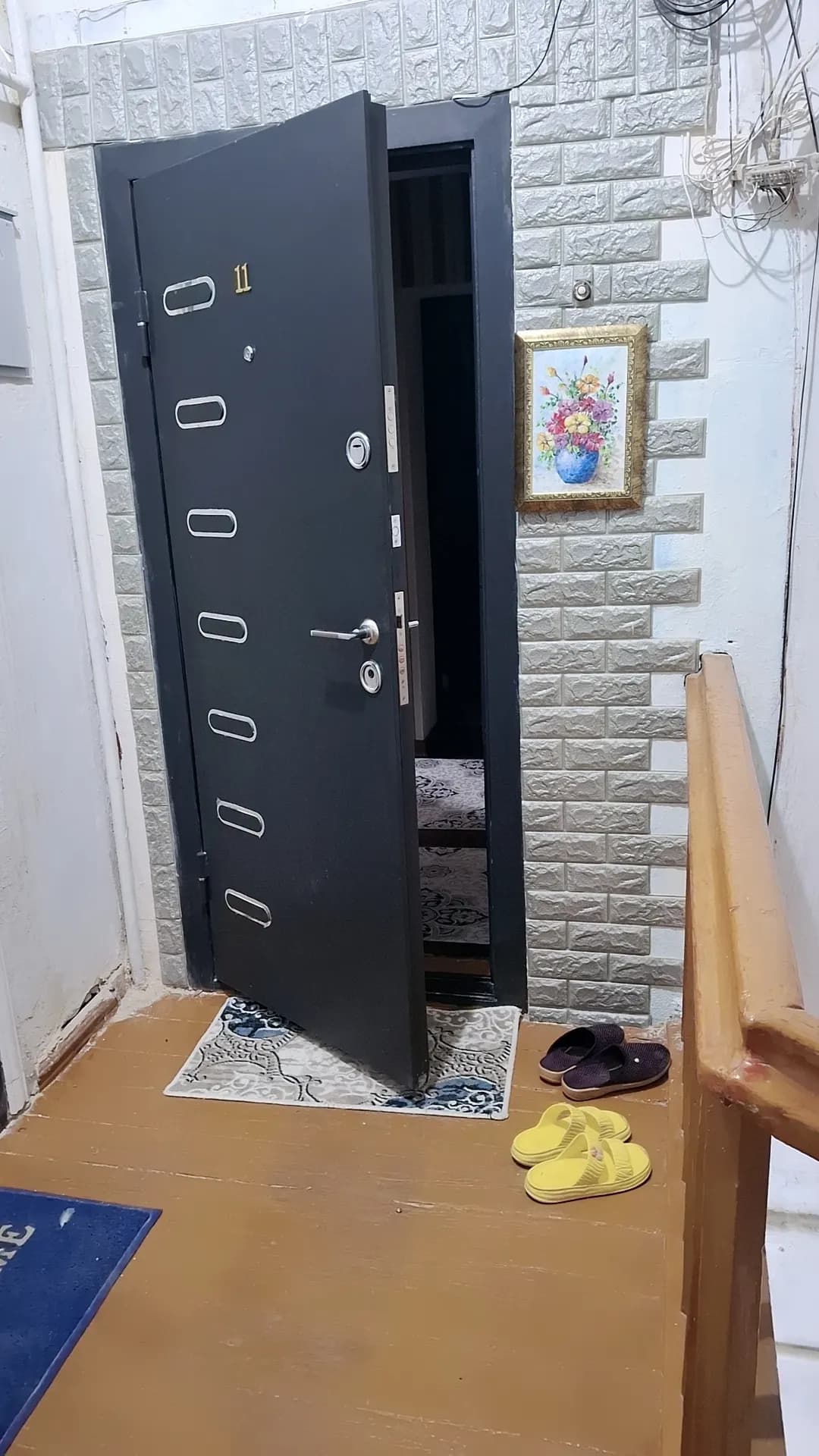 Chirchiq markazida, Navoiy Mix Burger tumanida 3 xonali kvartira sotiladi