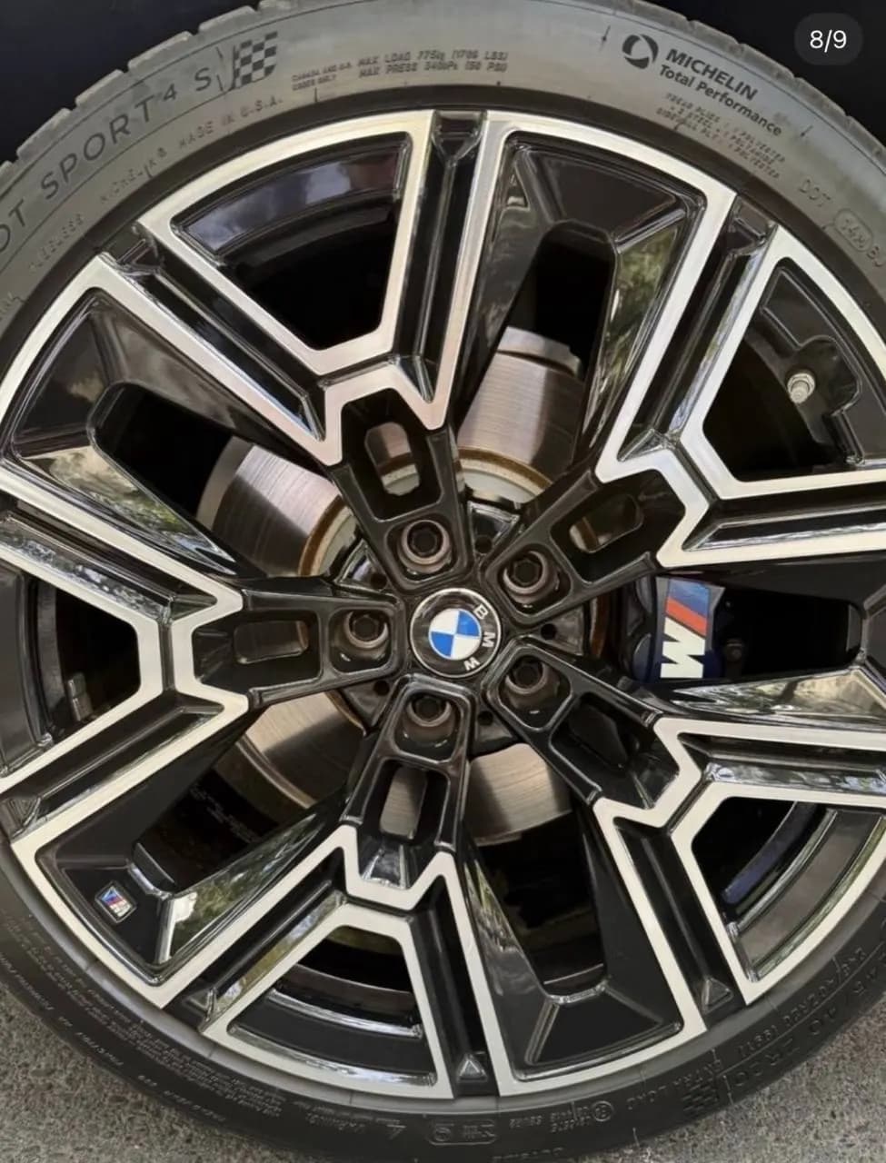 BMW i5 3,5 л, комплектация M