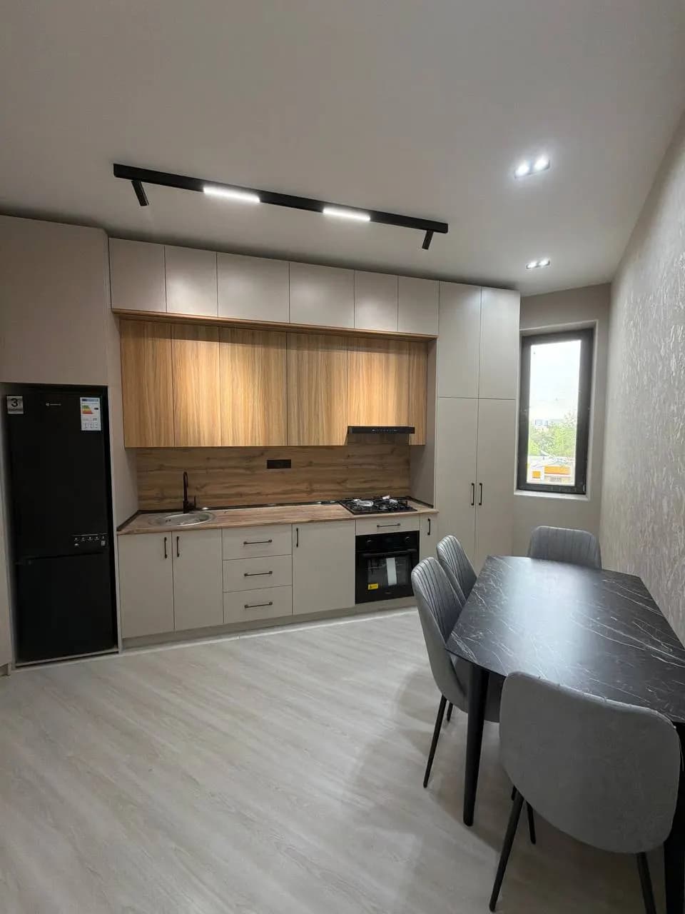 2-комн. квартира, 65 м², евроремонт, Олмазор (Qorasaroy)