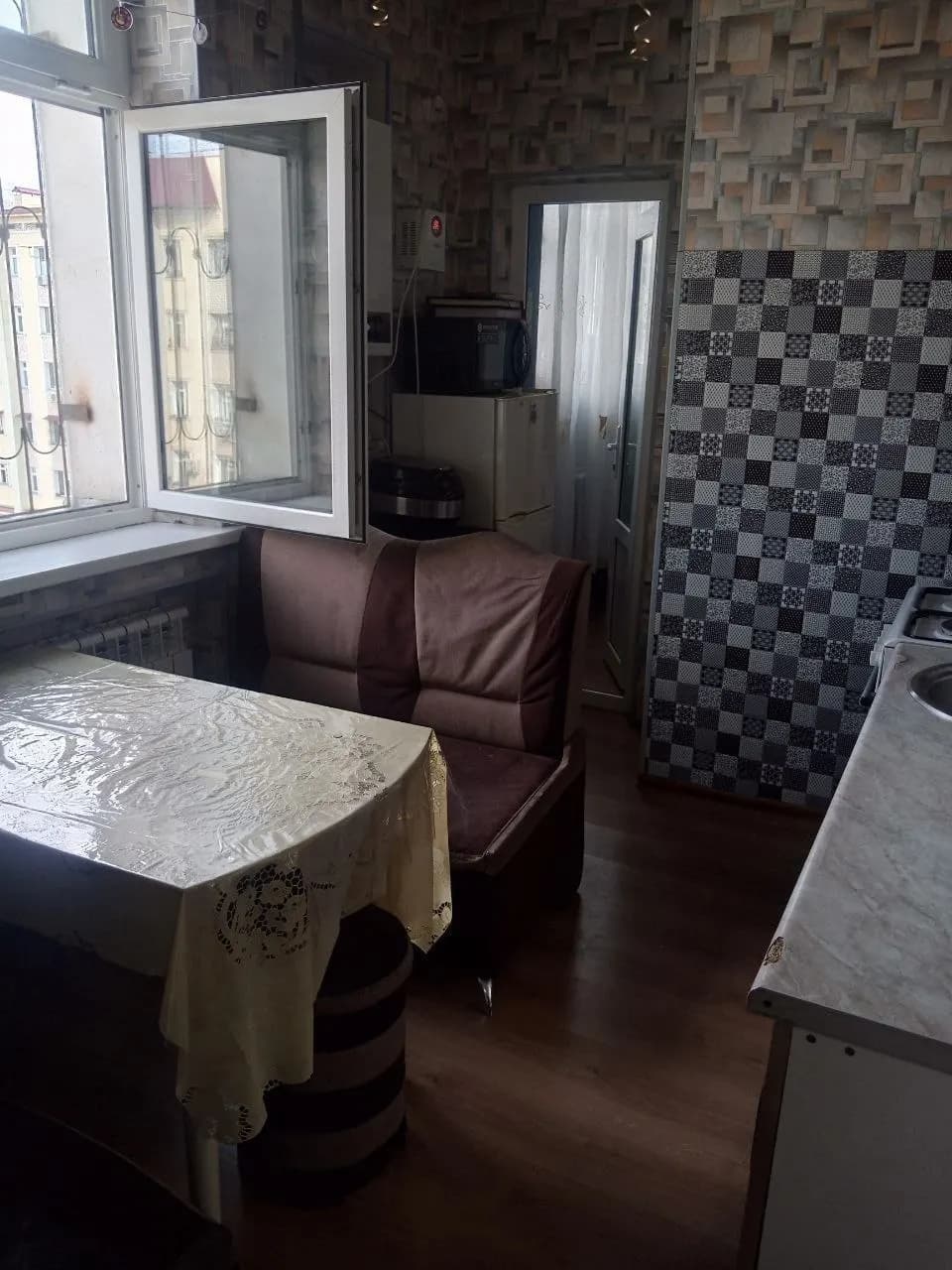 Площадь Сергели