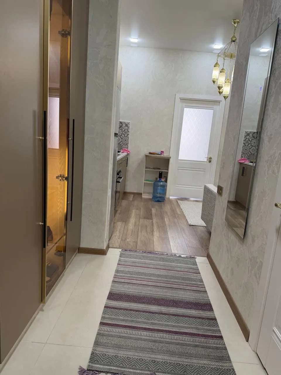 Площадь Яккасарой