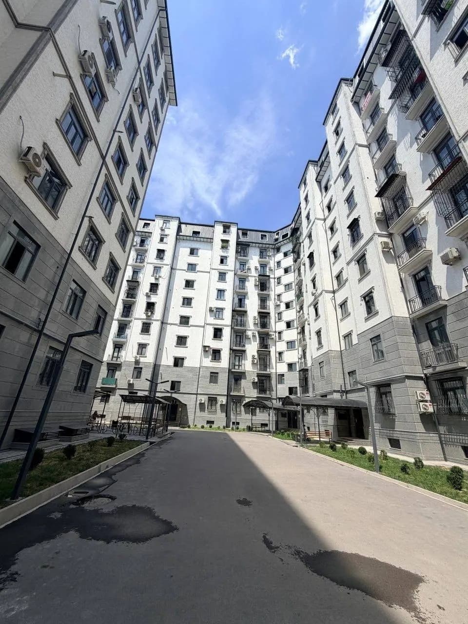 Yunusobod kv sotiladi