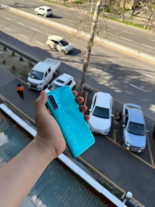 Srochna Redmi 9T 4+2/128 sotiladi