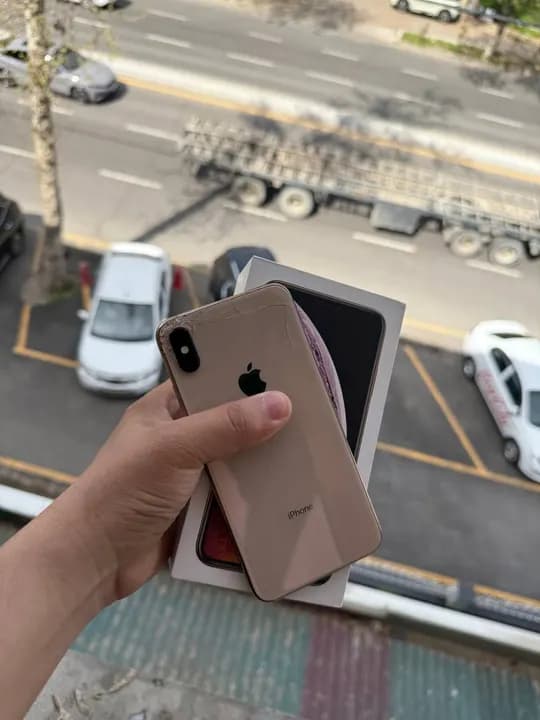 Iphone Xs max 256 GB will be sold soon