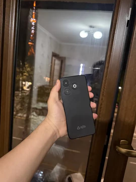 Ajib 10i  4+2/128  sotiladi