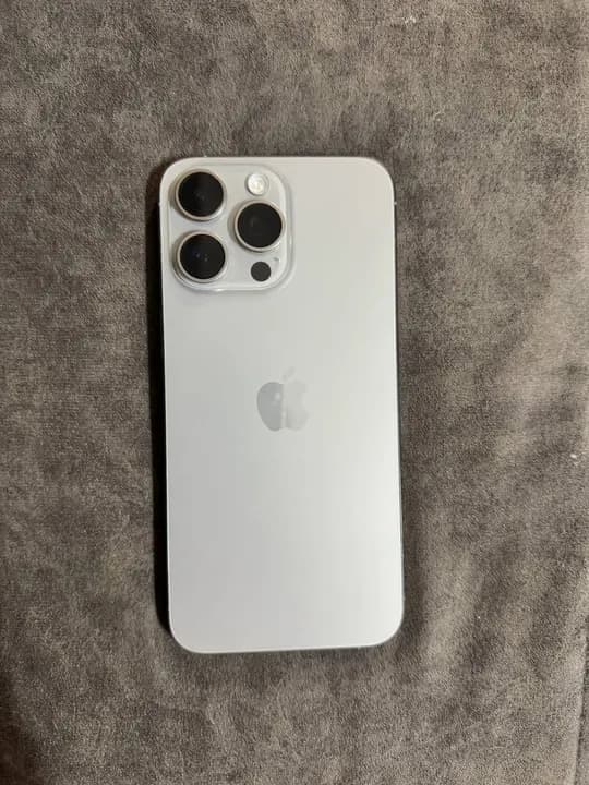 ideal holatda iPhone 15 pro max