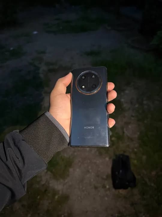 Ideal Honor X9C  sotiladi