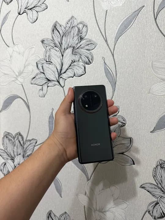 Honor X9C