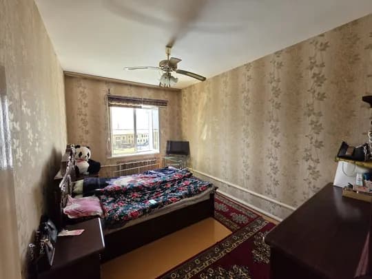 3-room apartment for sale, 84m², 5th floor. Many appliances remain.